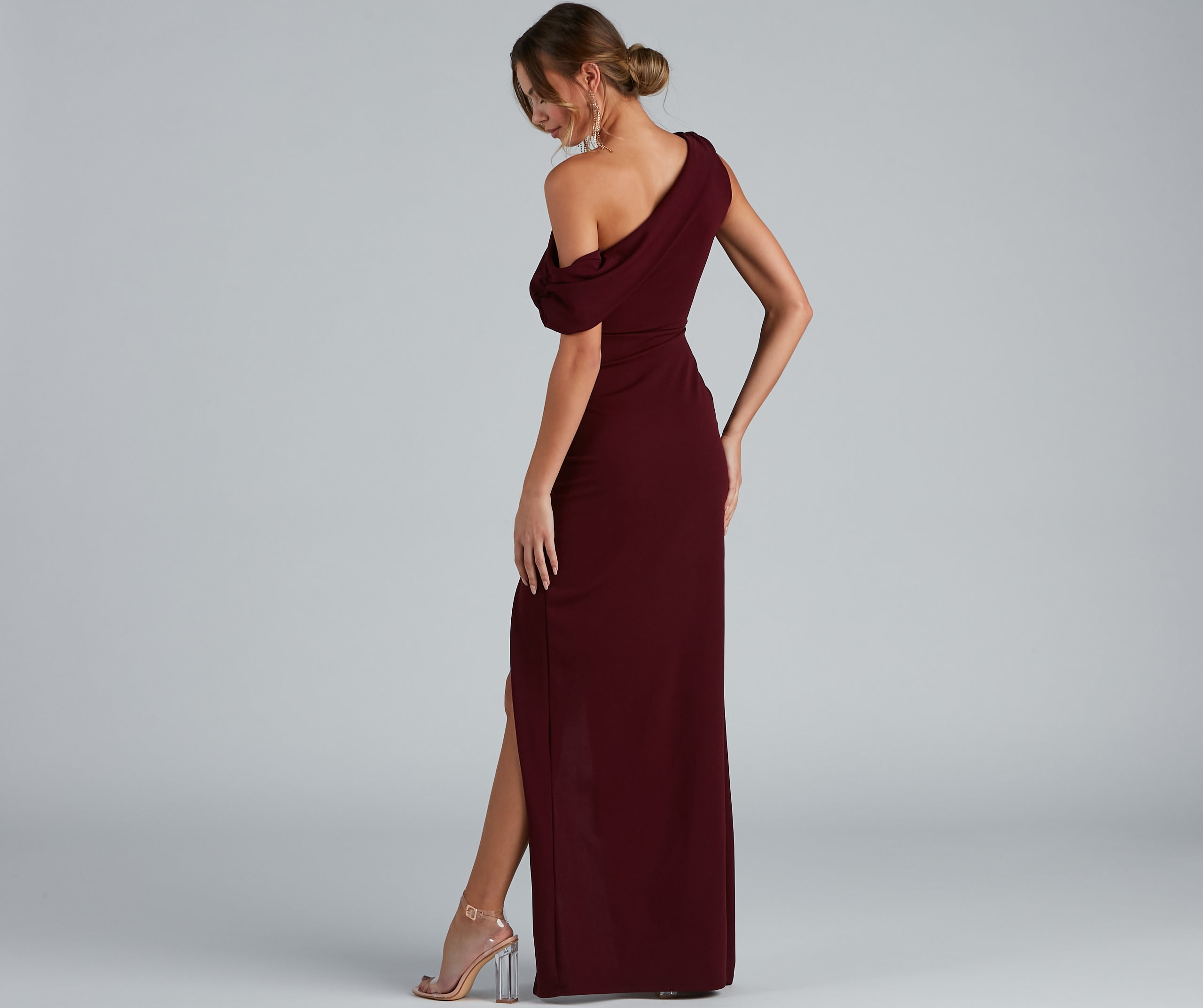 Octavia Formal A-Line Crepe Dress creates the perfect summer wedding guest dress or cocktail party dresss with stylish details in the latest trends for 2023!