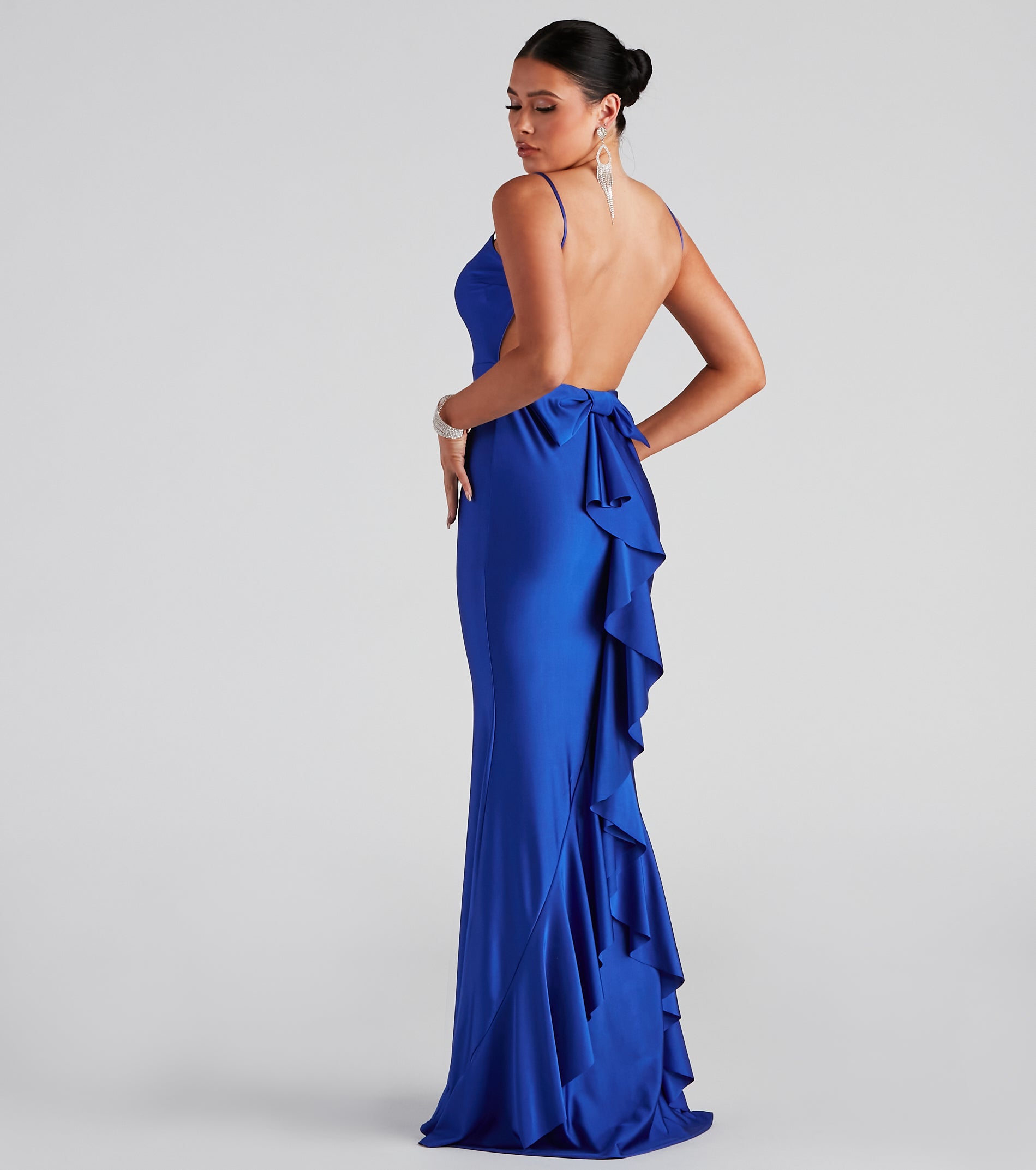 Meadow Formal Open Back Ruffled Dress creates the perfect summer wedding guest dress or cocktail party dresss with stylish details in the latest trends for 2023!