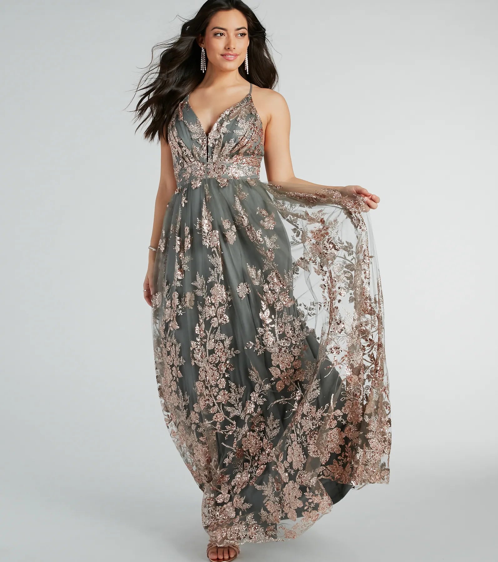 Ayva A-Line Glitter Sequin Tulle Formal Dress is the perfect prom dress pick with on-trend details to make the 2024 dance your most memorable event yet!