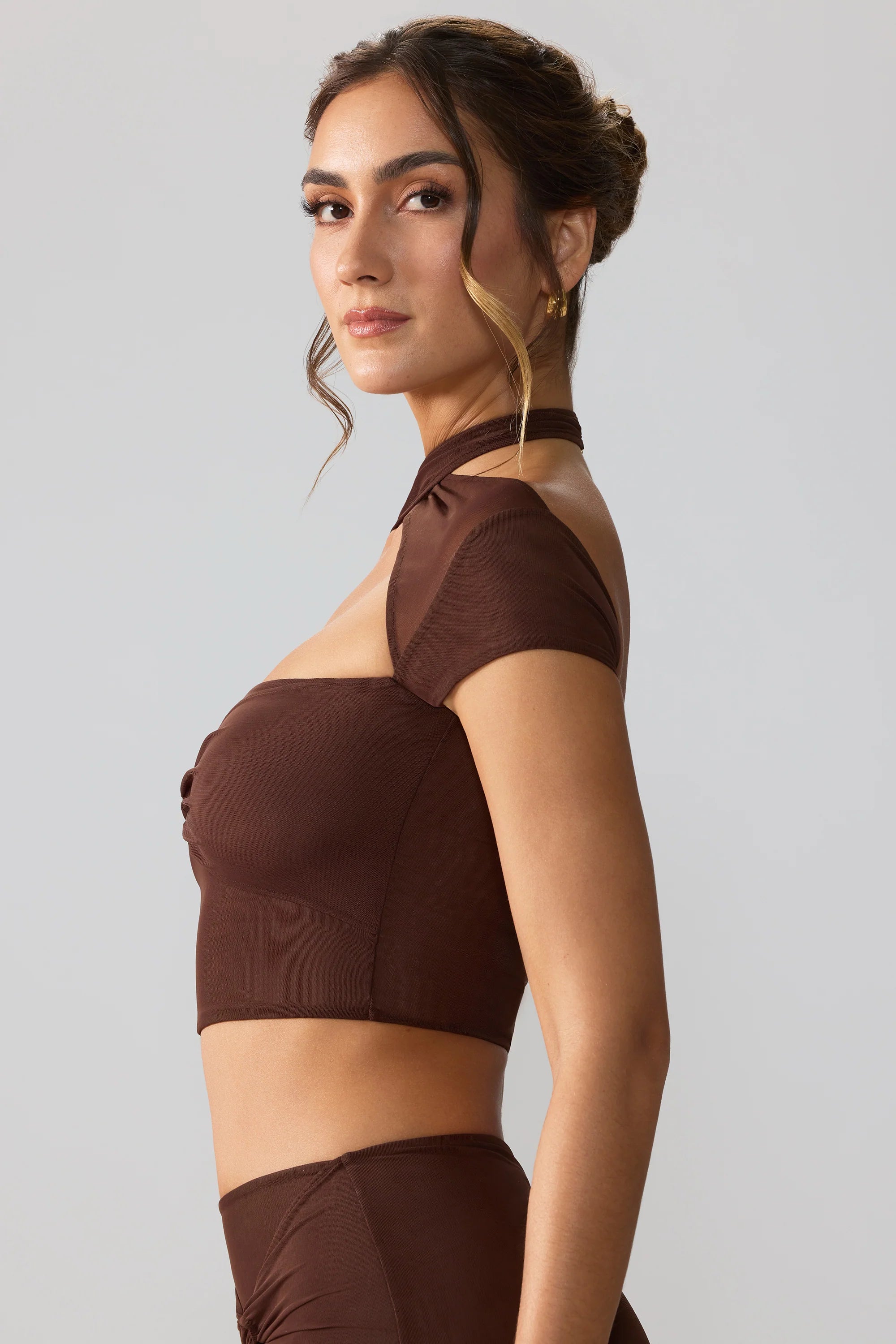 Mesh Cap Sleeve Cut Out Crop Top in Espresso