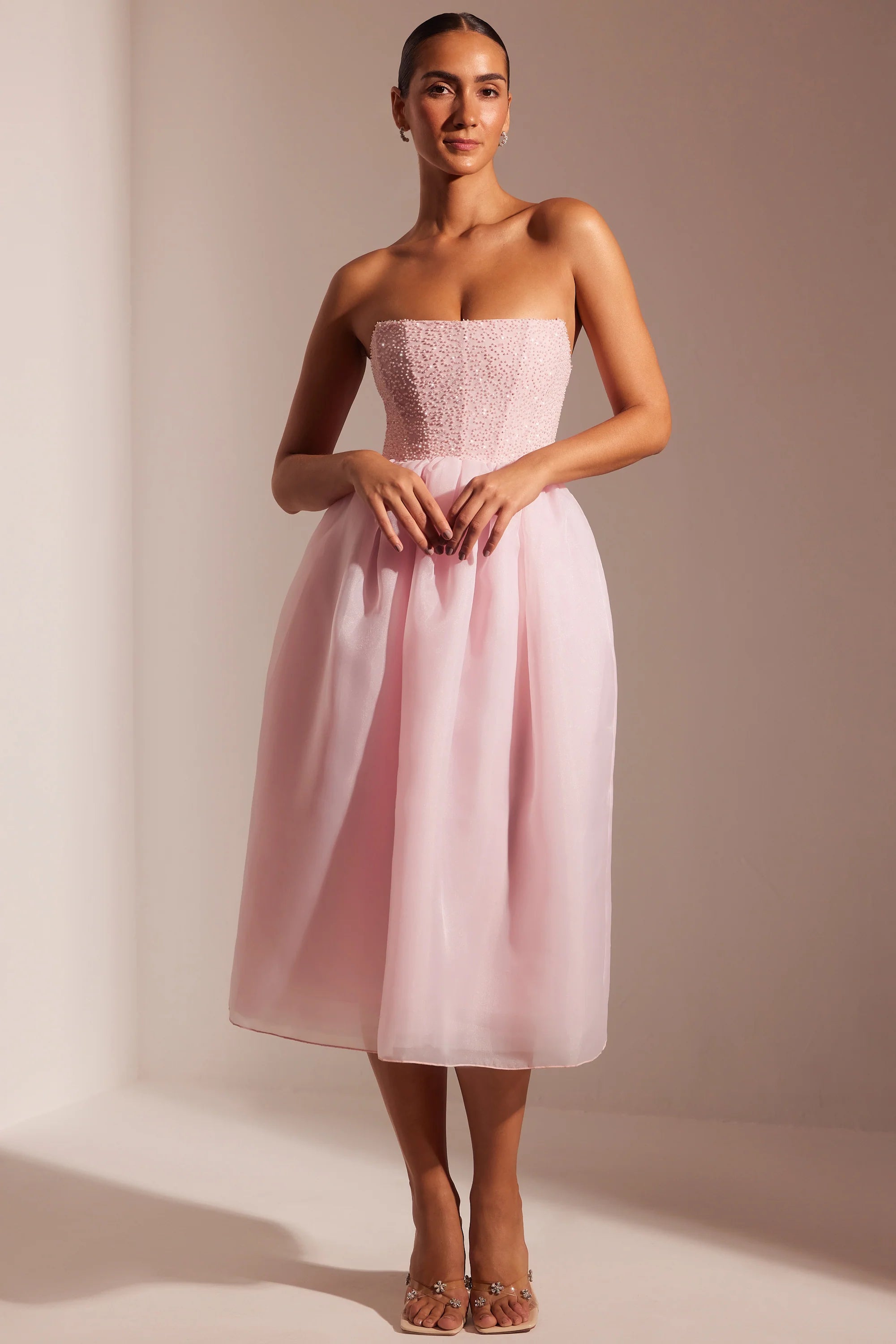 Verziertes Midikleid mit Korsett-Tüllrock in Blush