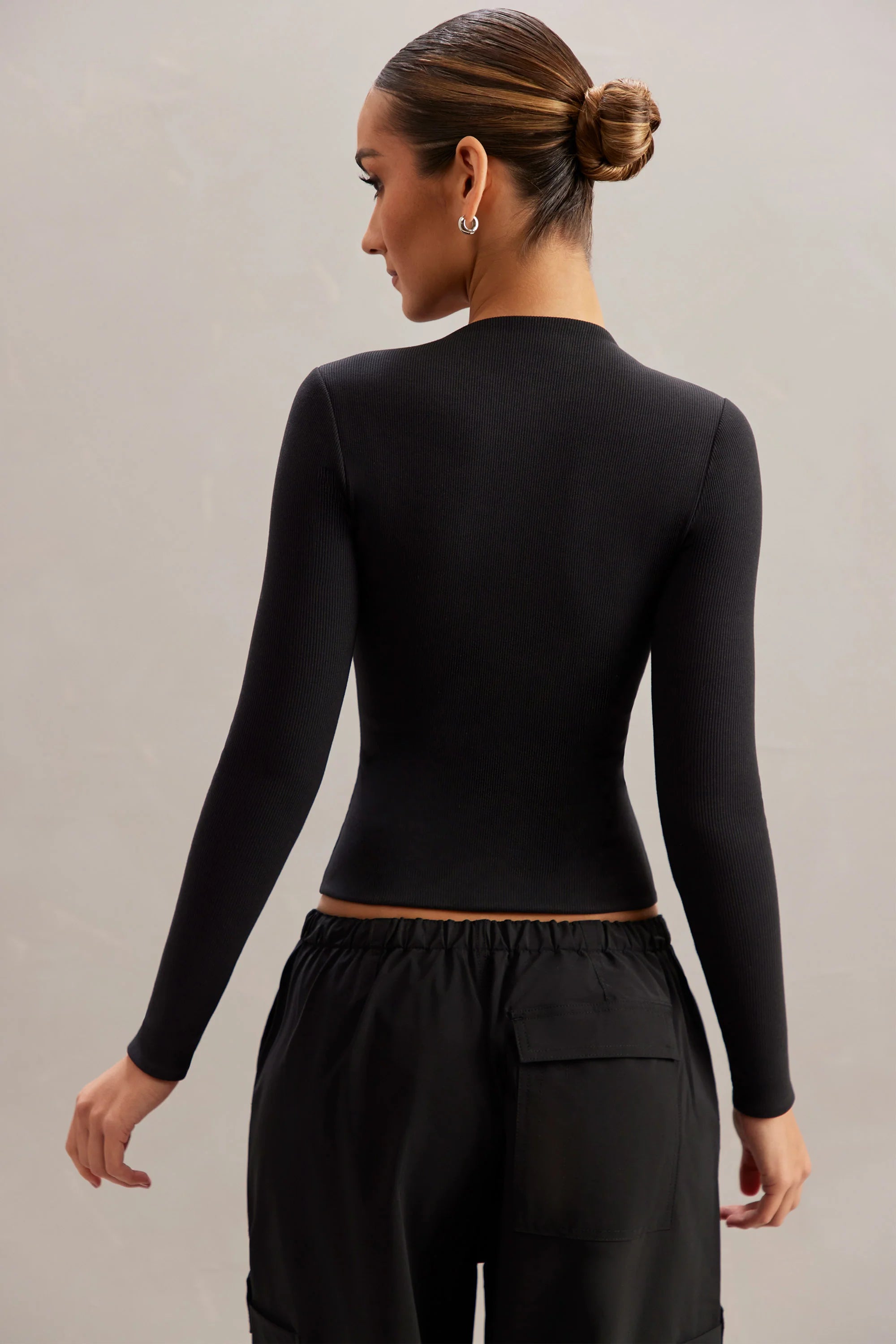 Long Sleeve Crop Top in Black