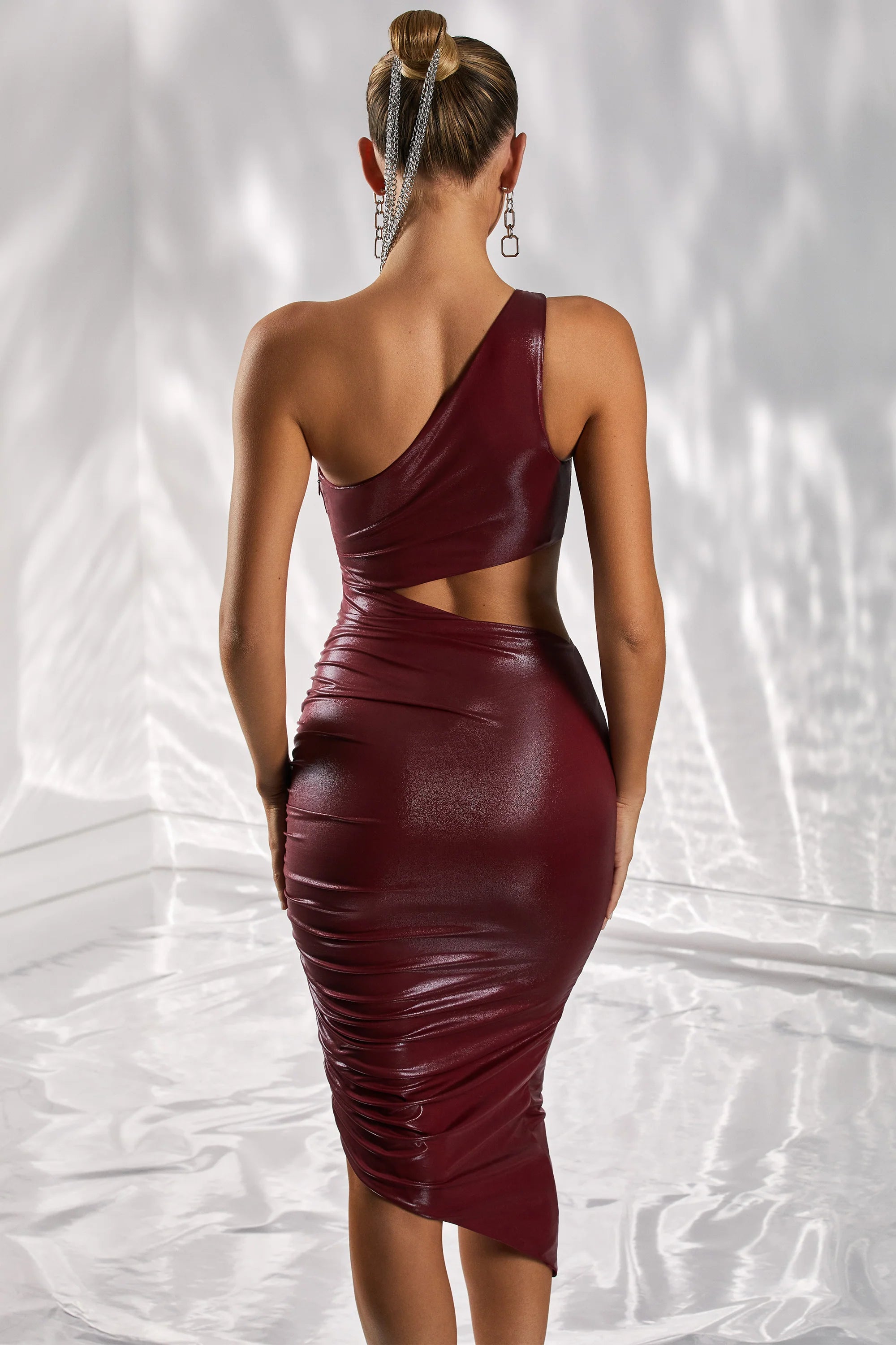 Cut Out Midi Dress in Burgundy