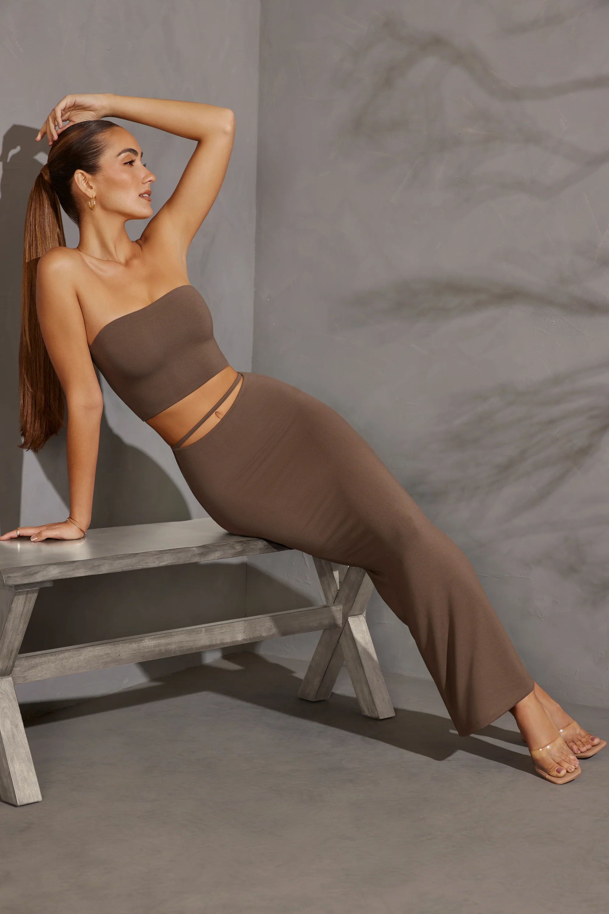 Bandeau-Crop-Top in Taupe