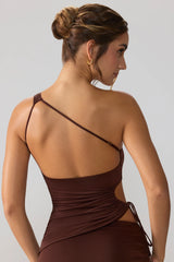 Anschmiegsames Jersey-Top mit gerüschtem Cut-Out und One-Shoulder-Träger in Espresso