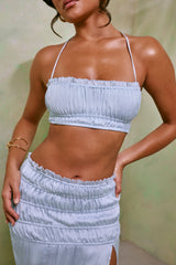 Gerafftes Neckholder-Crop-Top in Himmelgrau