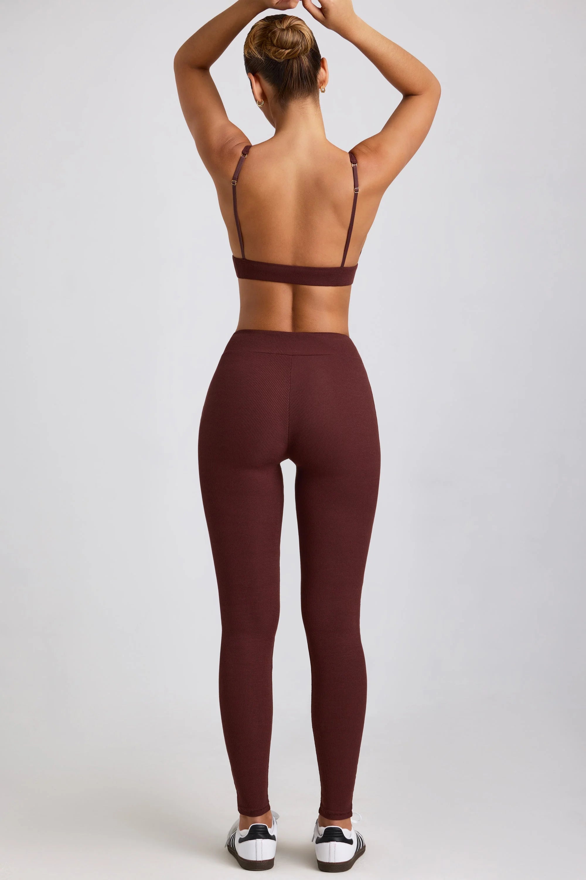 Gerippte Modal-Leggings mit hoher Taille in Espresso