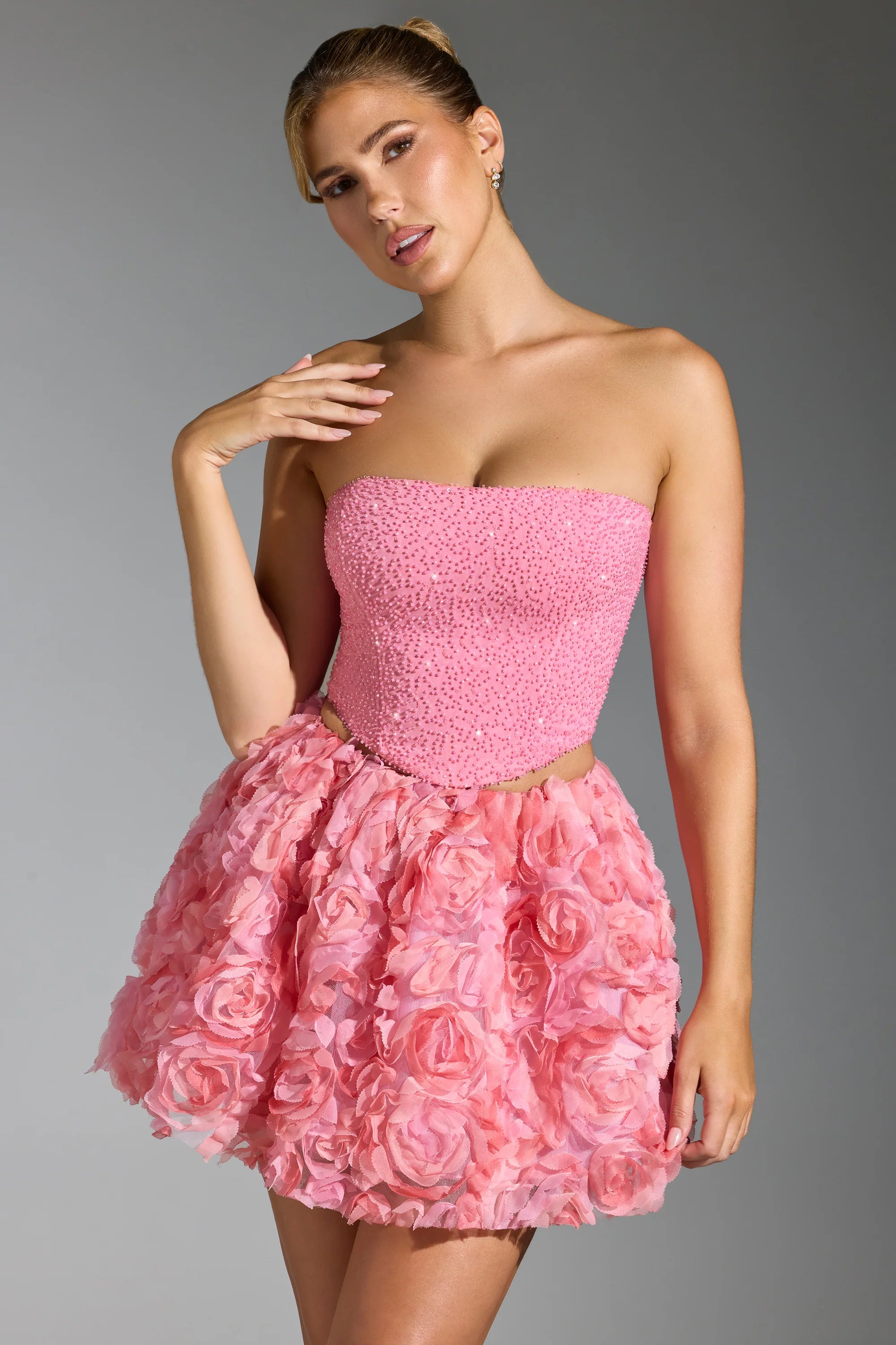 Floral-Appliqu¨¦ Mini Skirt in Pink