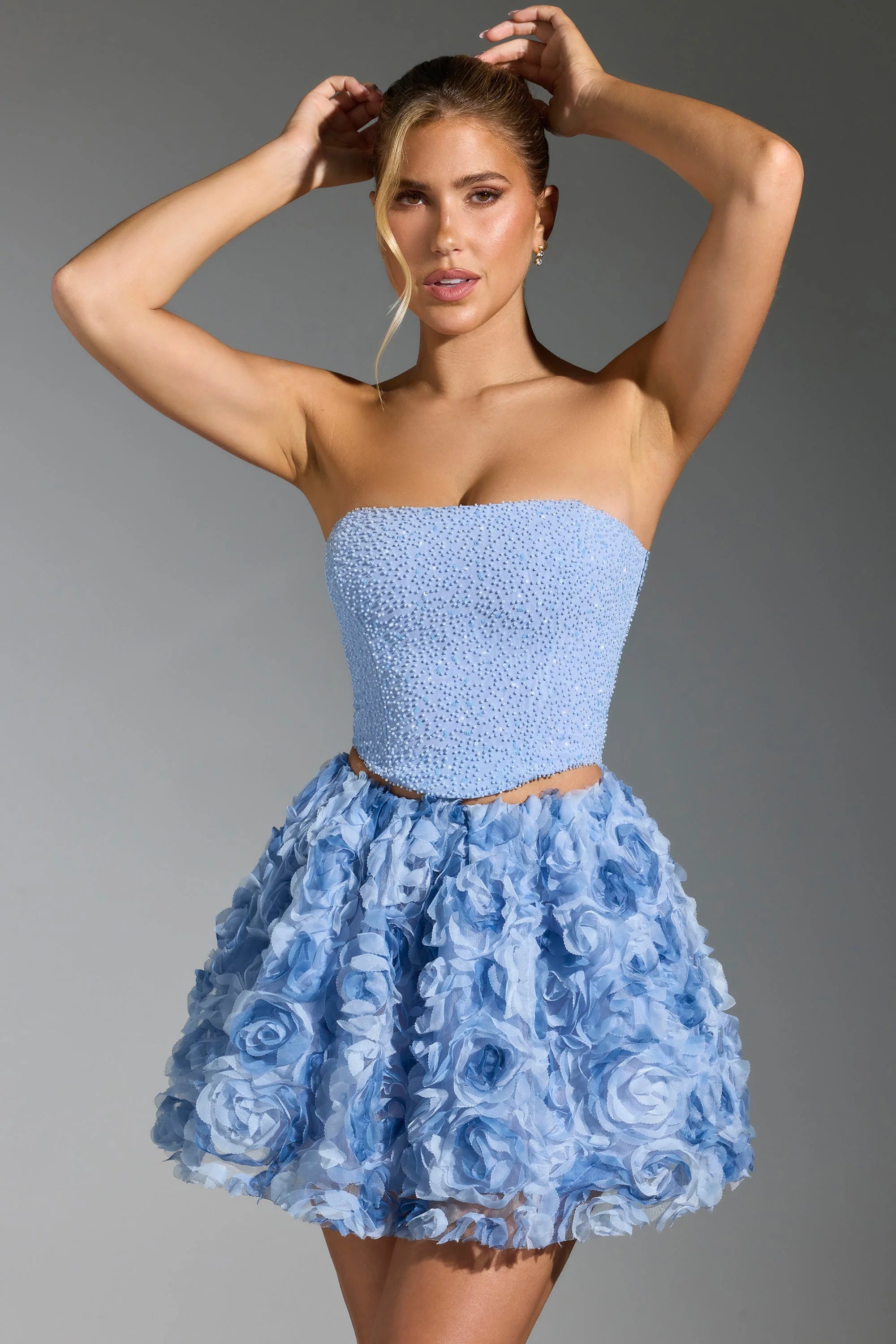 Floral-Appliqu¨¦ Mini Skirt in Blue