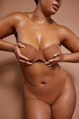 Soft Mesh Strapless Bra in Almond