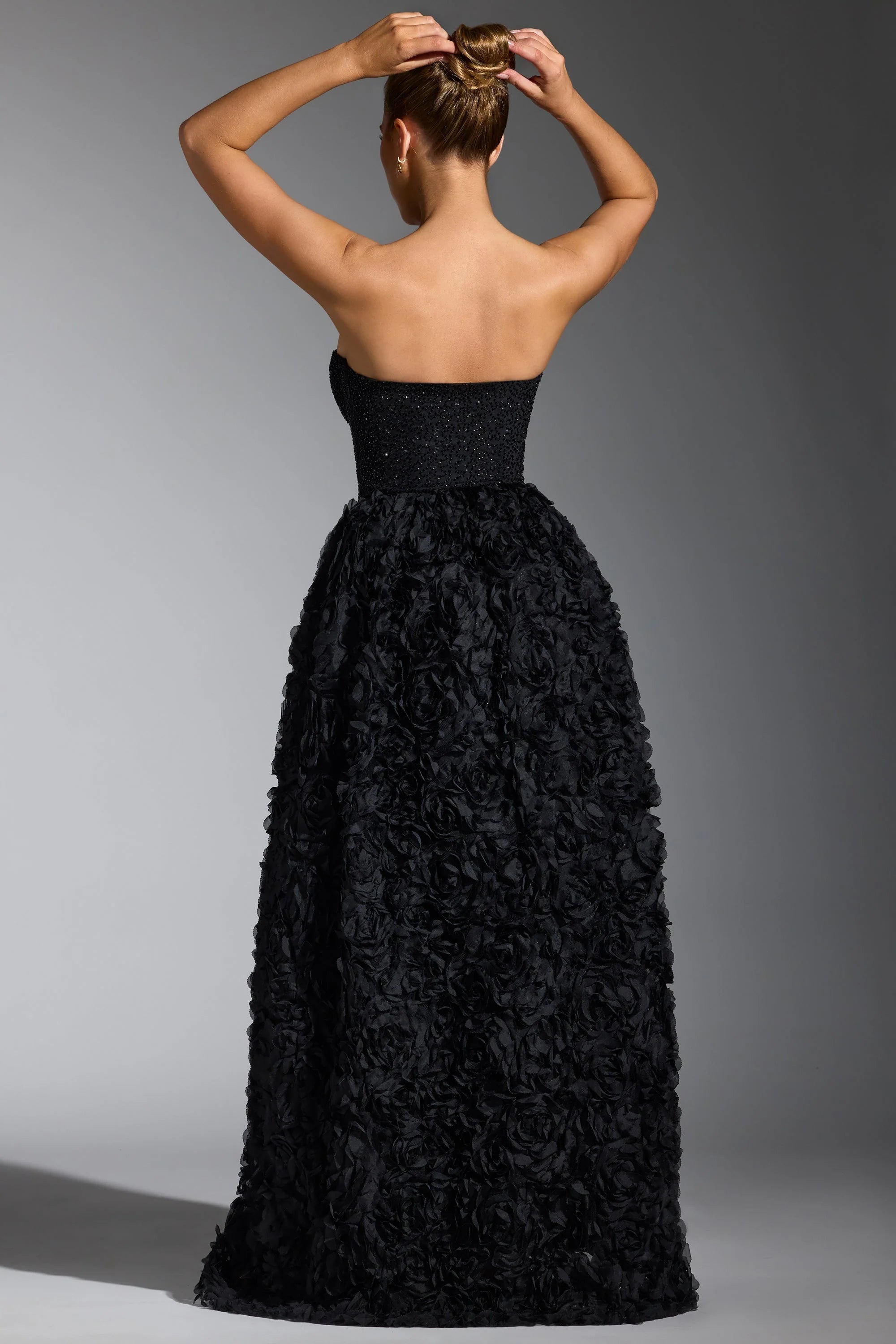 Embellished Floral-Appliqu¨¦ Corset Gown in Black