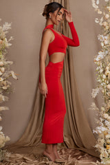 Abito maxi con maniche singole ritagliate in rosso