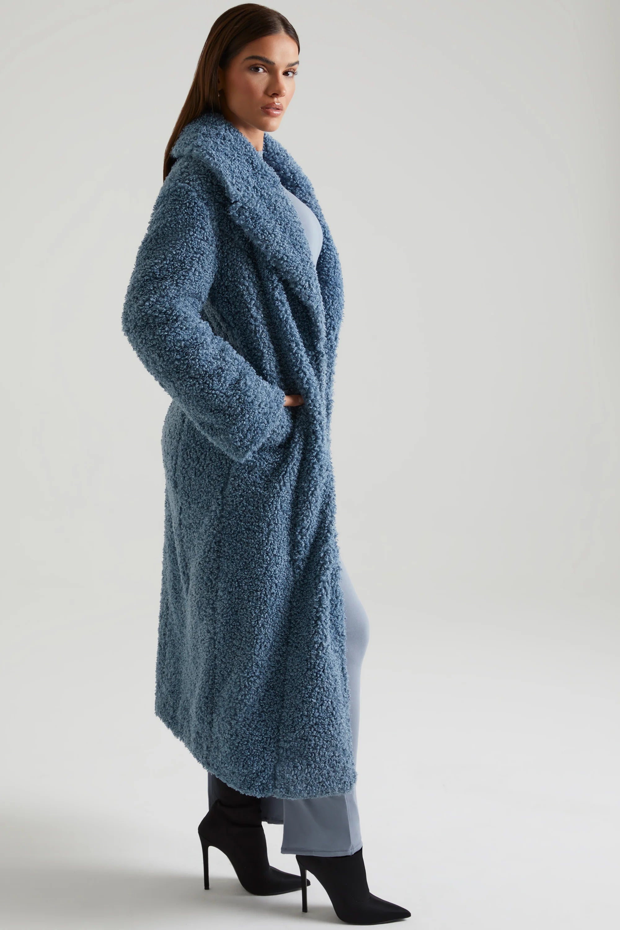 Cappotto lungo in shearling in blu