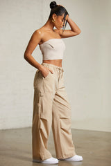 Cargohose mit weitem Bein in Beige