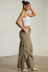 Wide Leg Cargo Trousers in Green