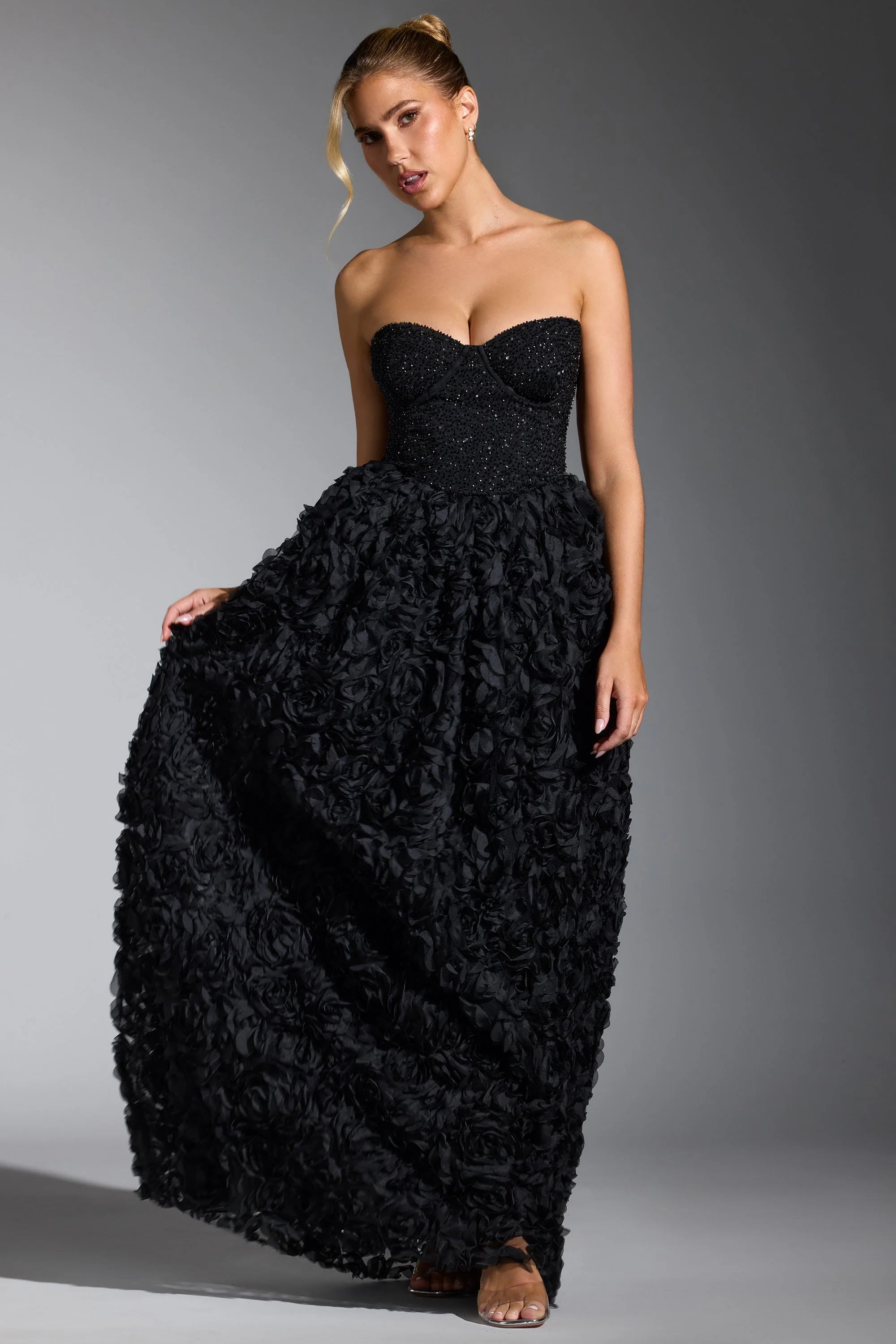 Embellished Floral-Appliqu¨¦ Corset Gown in Black